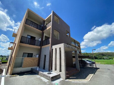 ルネスラシェーズⅡ外観写真