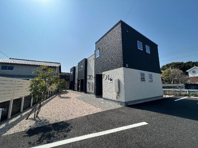 メゾングレイス真木町