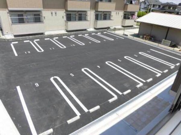 駐車場(駐車場)