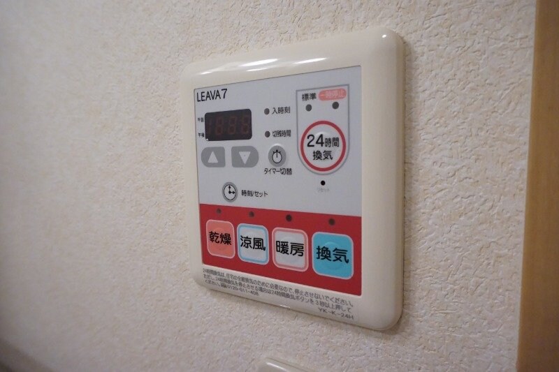 物件内観写真16　(浴室乾燥機)