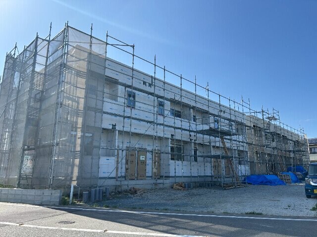 物件外観写真3　(建築中)