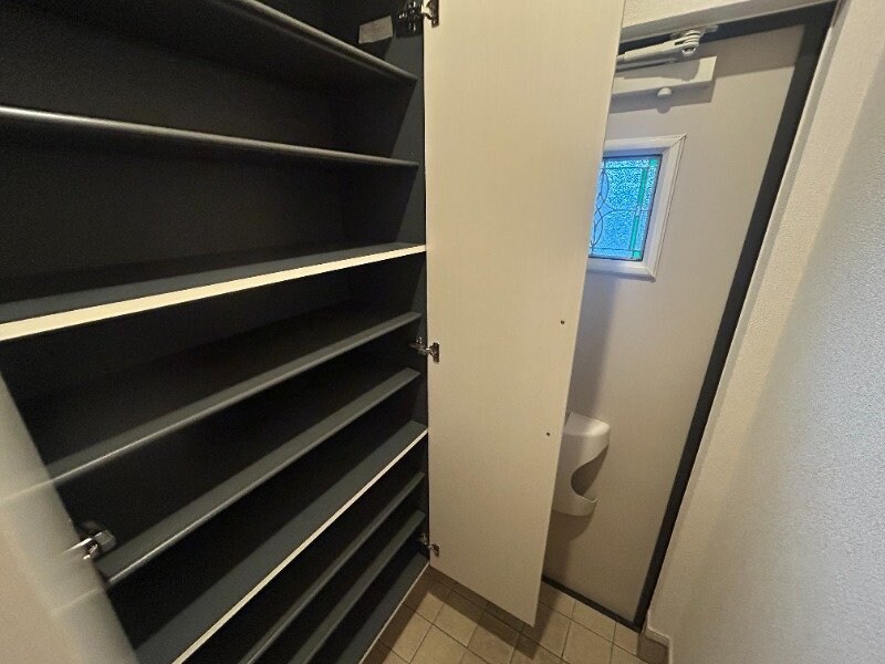 コオリナ・セリーヌ・十番館の玄関