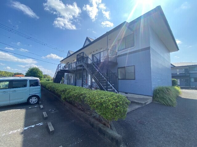 グレイスフル今泉1番館の物件外観写真