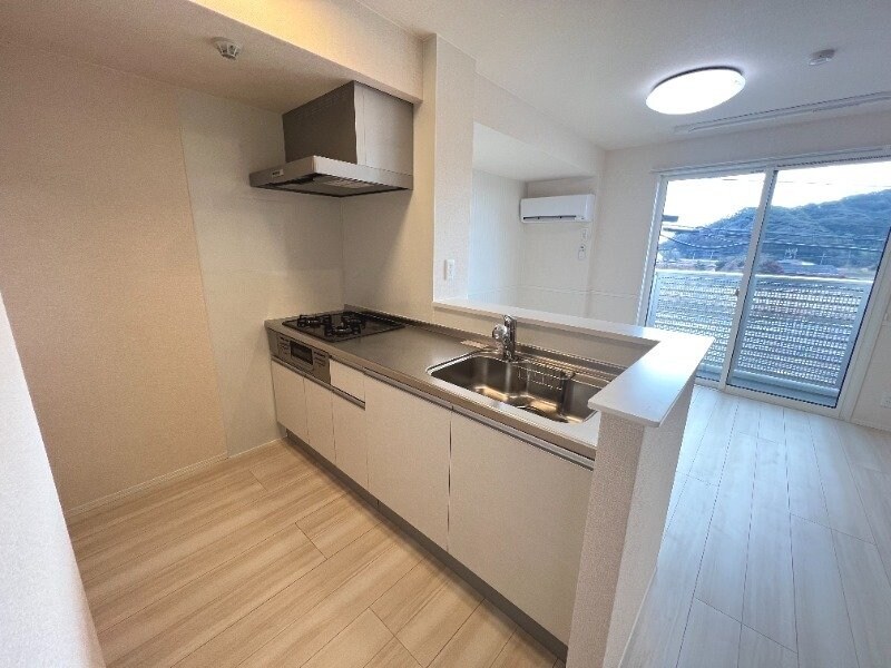 物件内観写真10　(※同タイプ・別号室の画像になります。)