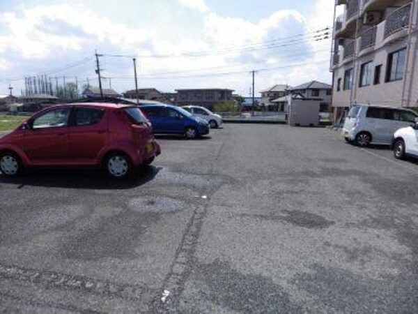 駐車場(駐車場)