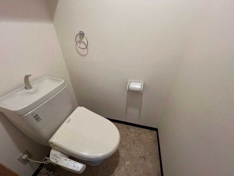 物件内観写真9　(※別号室参考写真)