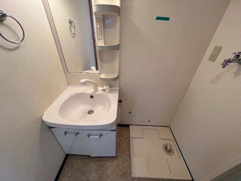 物件内観写真14　(※別号室参考写真)