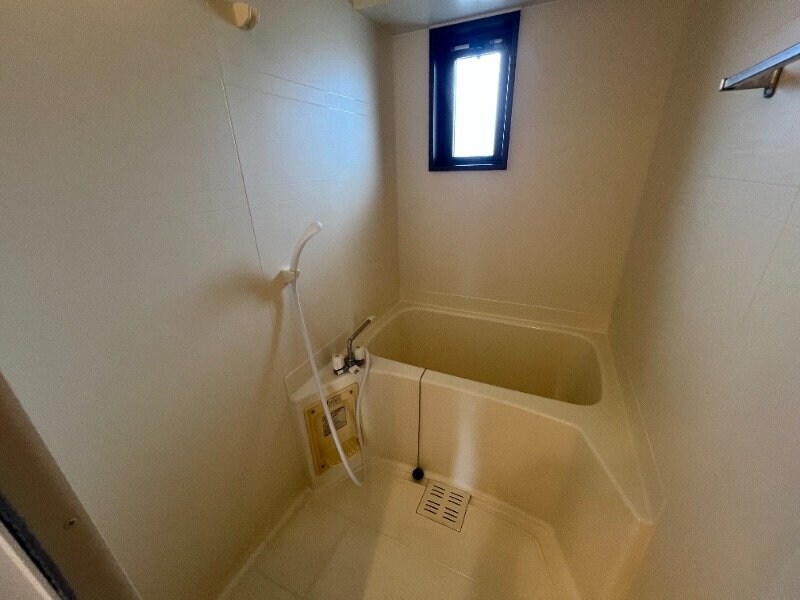 物件内観写真15　(※別号室参考写真)