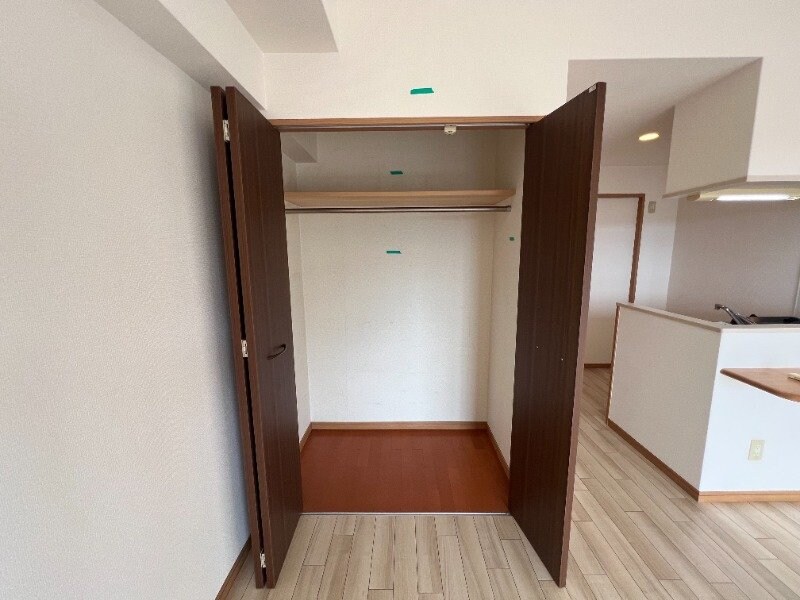 物件内観写真17　(※別号室参考写真)