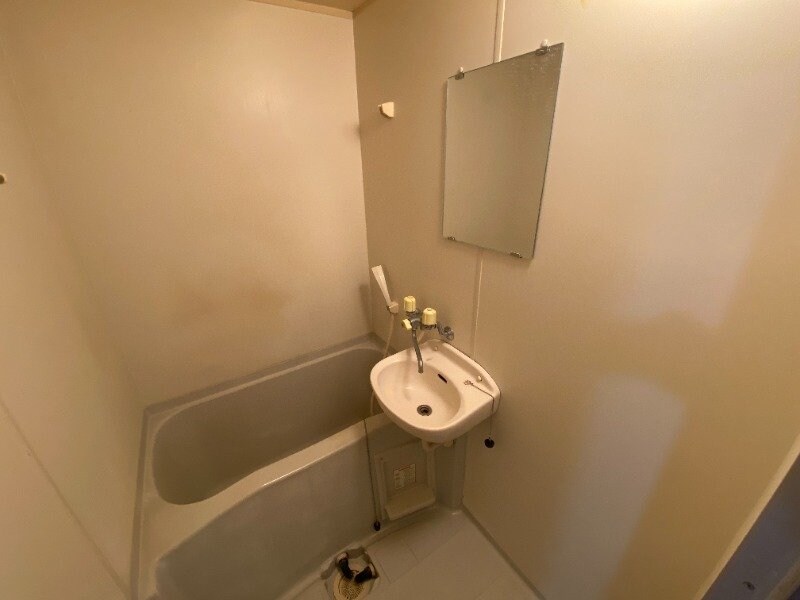 物件内観写真11　(別号室参考写真)