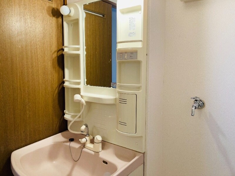 物件内観写真11　(※別号室参考写真)