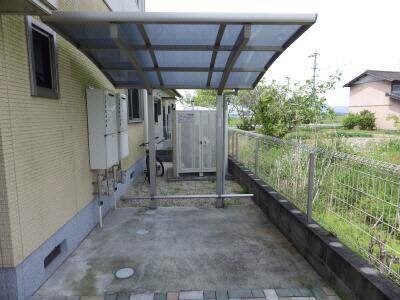 物件外観写真5　(駐輪場)