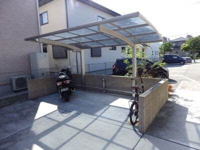 物件外観写真4　(駐輪場)