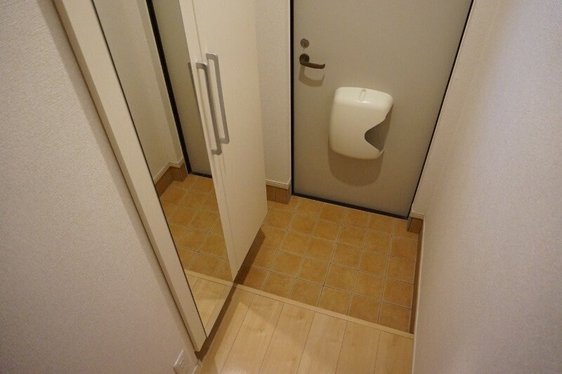 物件内観写真8　(※別号室参考写真)