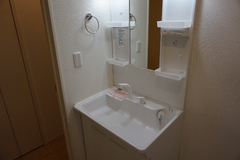 物件内観写真20　(※別号室参考写真)