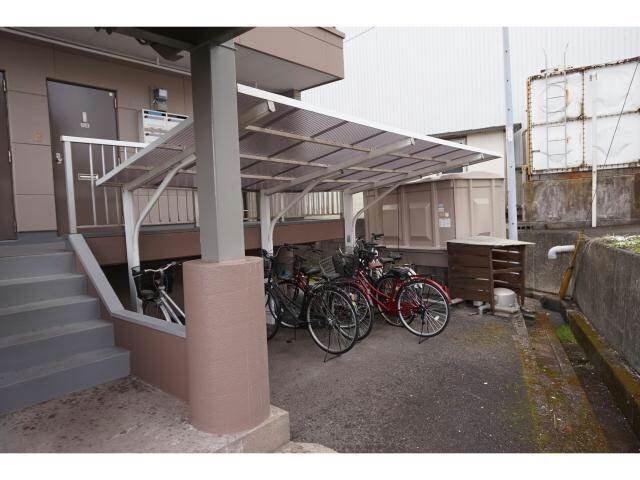 物件外観写真6　(駐輪場)
