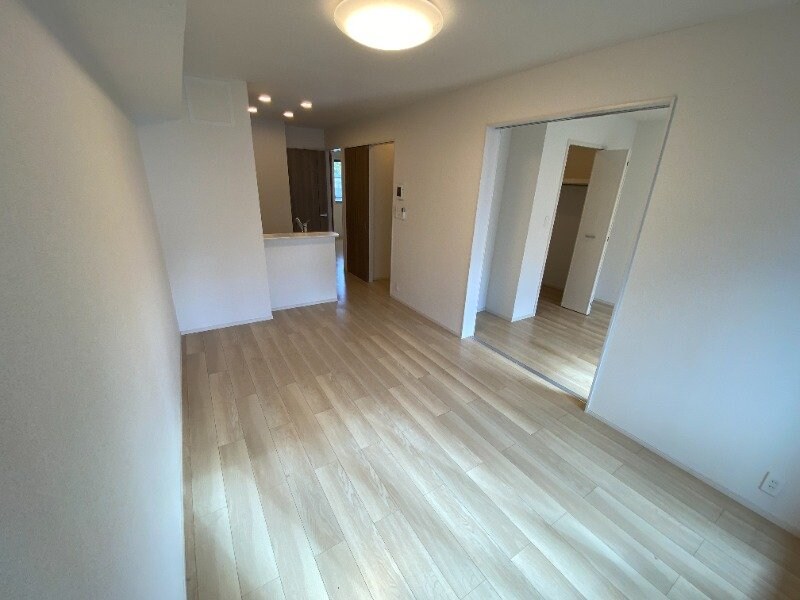 物件内観写真16　(※別号室参考写真)