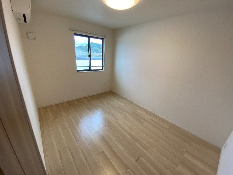 物件内観写真26　(※別号室参考写真)