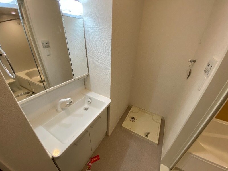 物件内観写真30　(※別号室参考写真)