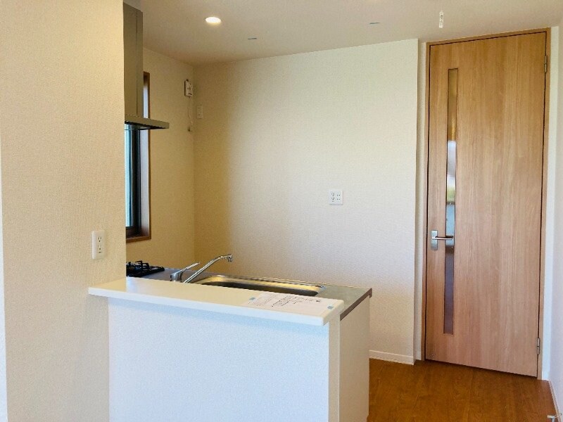 物件内観写真8　(※反転タイプになります。)