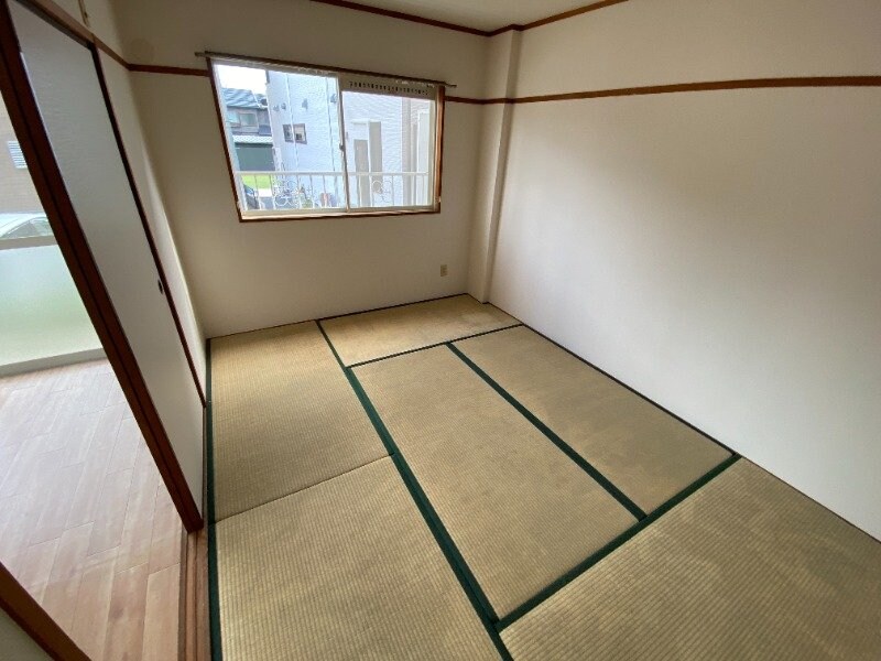 物件内観写真16　(※別号室参考写真)