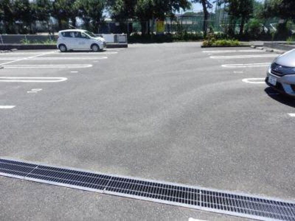 駐車場(駐車場)