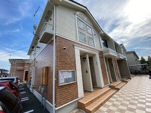 シャルマン参番館外観写真