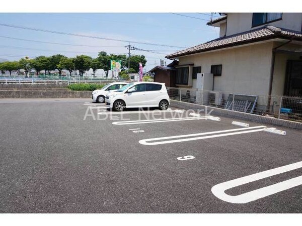 駐車場(駐車場)