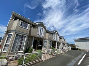 ニュークレストール華外観写真