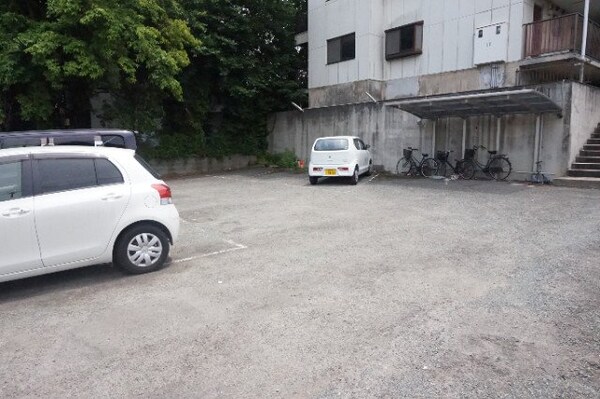 駐車場(駐車場)