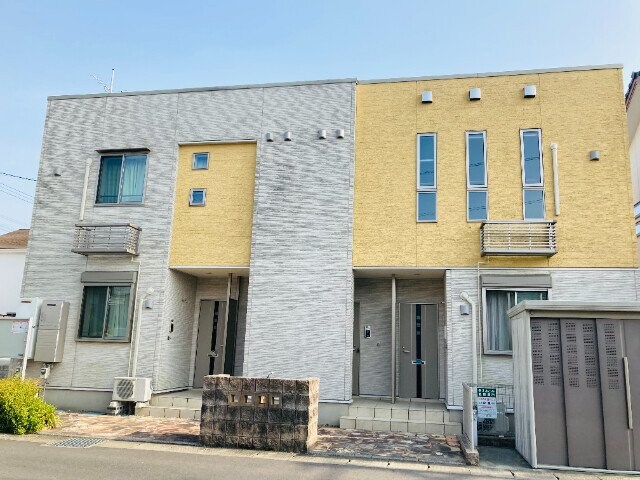 エリーヒルズAの物件外観写真