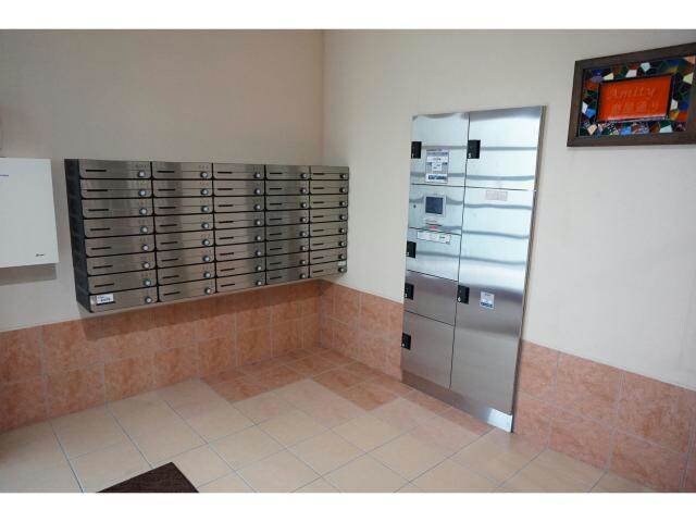 物件外観写真2　(集合郵便受け・宅配BOX)