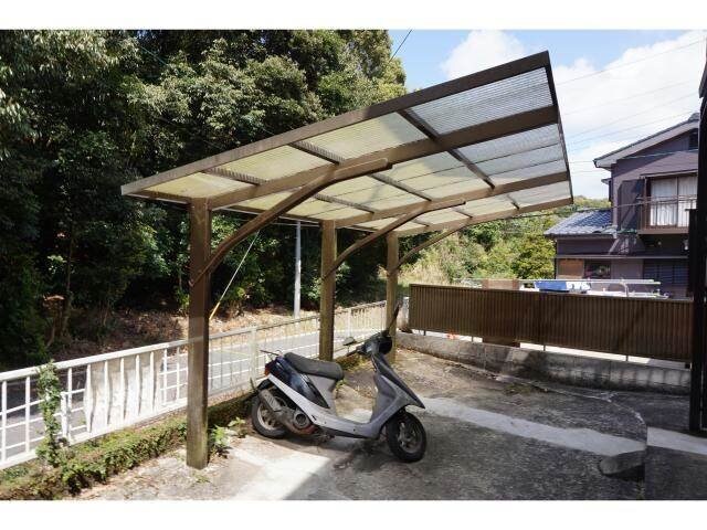 物件外観写真5　(駐輪場)