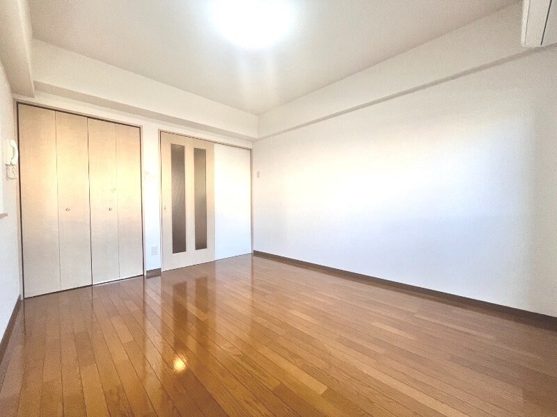 物件内観写真9　(※別号室写真)