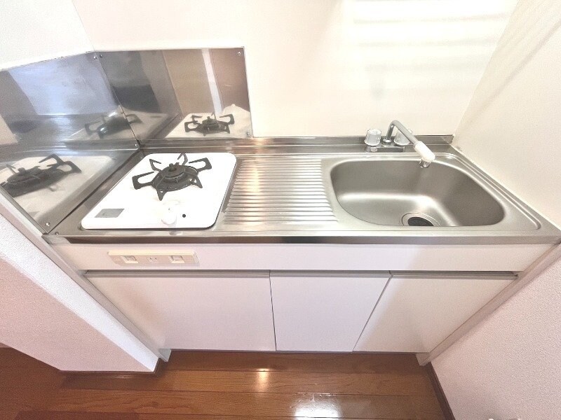 物件内観写真11　(※別号室写真)