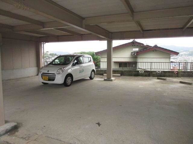 物件外観写真2　(駐車場)