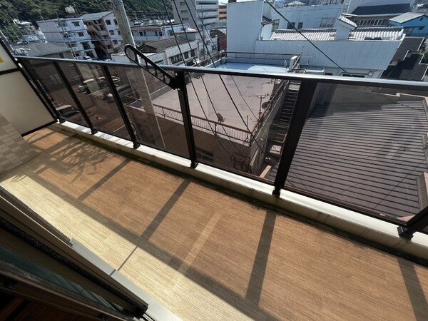 バルコニー(※別号室の写真)