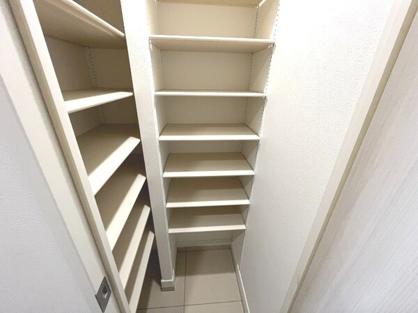 収納