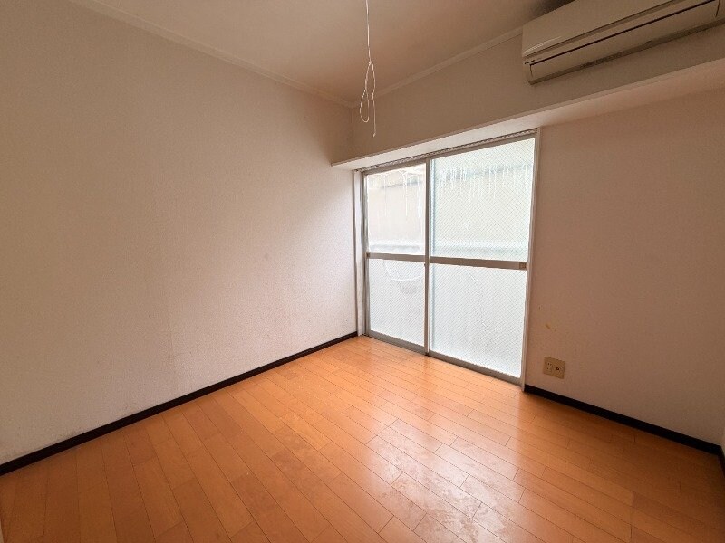 物件内観写真3　(※別号室の写真です)