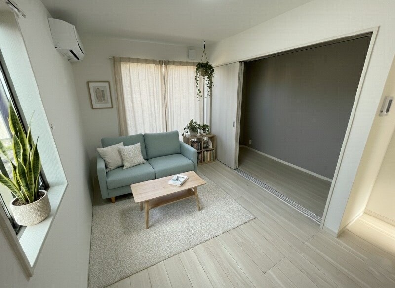 物件内観写真3　(※実際の写真に家具・家電をCGで合成したものになります。)