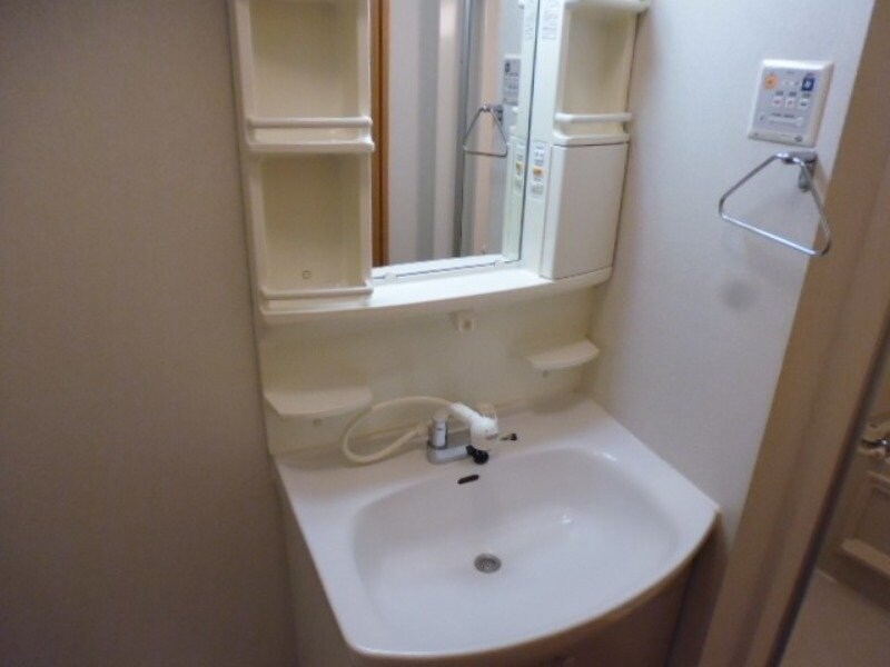 物件内観写真11　(※別号室写真です)