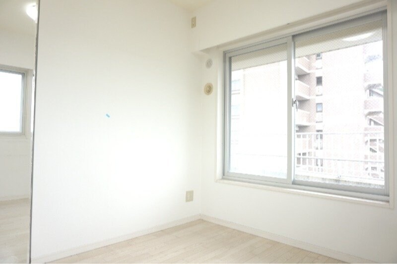 物件内観写真22　(※別号室写真)