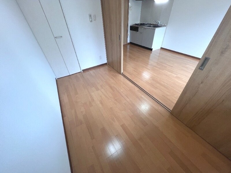 物件内観写真5　(※写真は別号室です。)