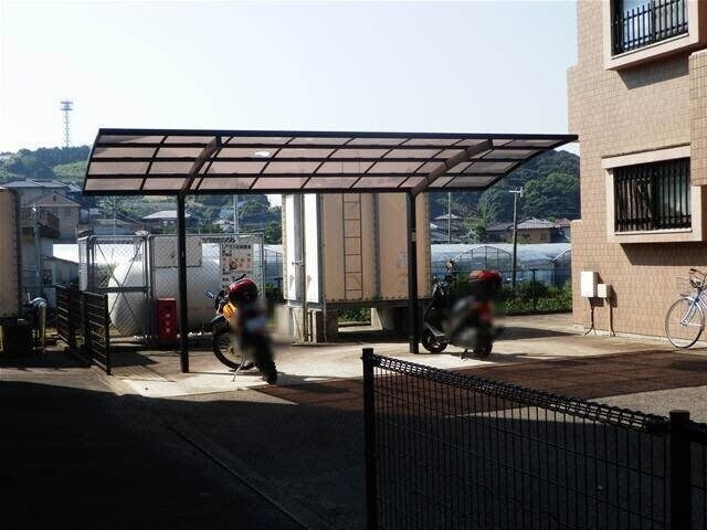 物件外観写真3　(駐輪場)