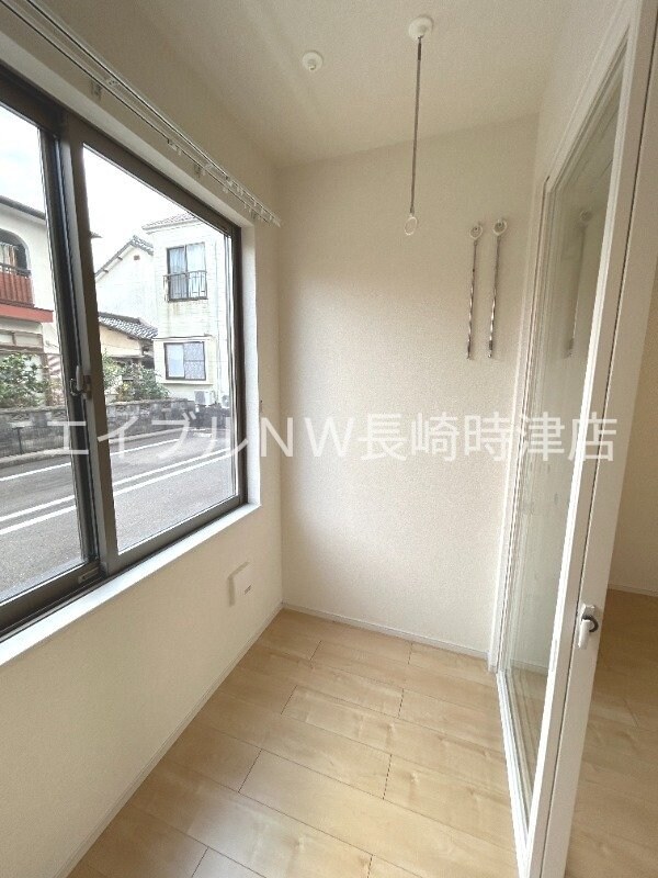 物件内観写真11　(※別号室の写真になります。)