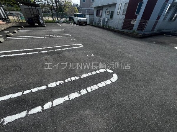 駐車場(駐車場)