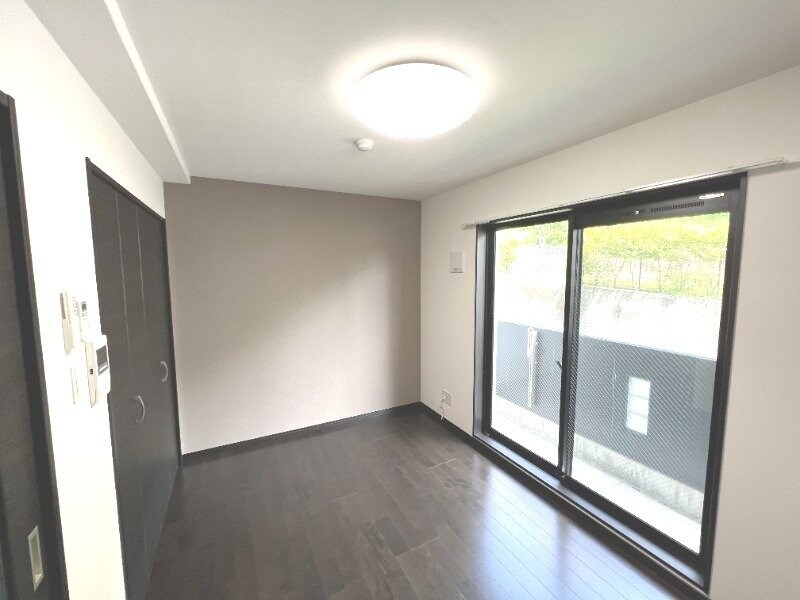 物件内観写真6　(※同タイプ別室)