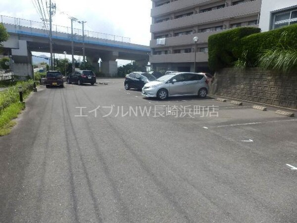 駐車場(駐車場)