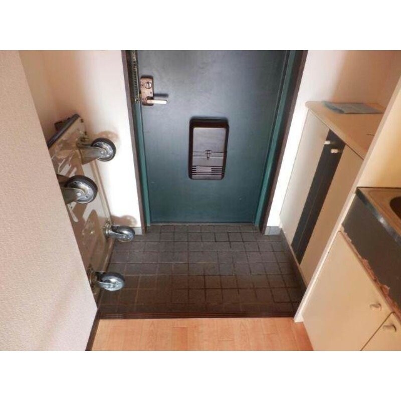 物件内観写真11　(※別号室写真)