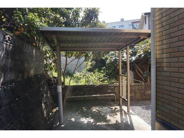 物件外観写真3　(駐輪場)